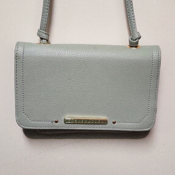 Steve Madden Jade Bangie Wallet on a String - Picture 2 of 12